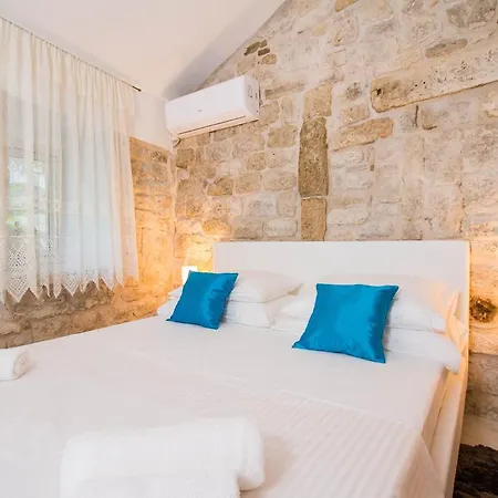 Apartment Toma Trogir