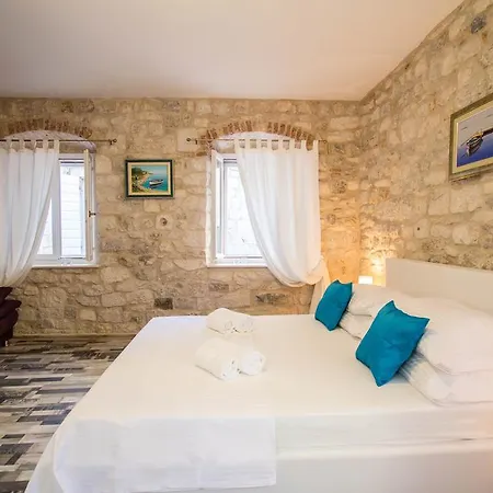 Toma Τρογκίρ