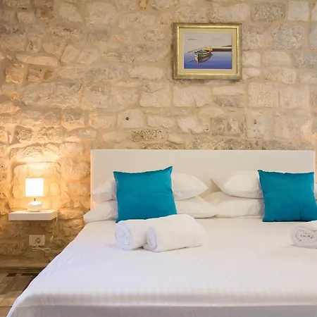 Toma Apartmán Trogir
