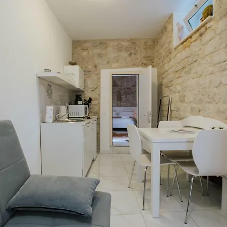 Toma Apartmán Trogir